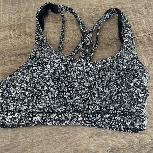 Lulu shorts bra